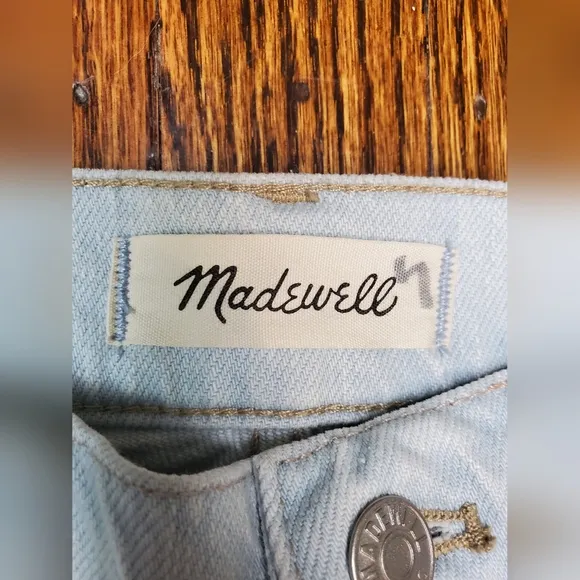 Madewell 11&quot; High-Rise Flare Jeans In Hanford Wash: Welt Pockert Edition