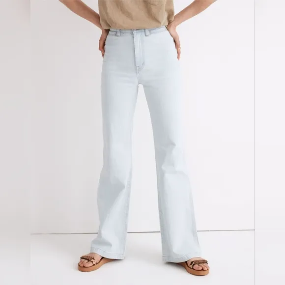 Madewell 11&quot; High-Rise Flare Jeans In Hanford Wash: Welt Pockert Edition