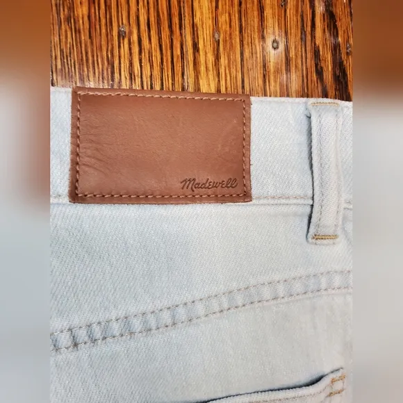 Madewell 11&quot; High-Rise Flare Jeans In Hanford Wash: Welt Pockert Edition