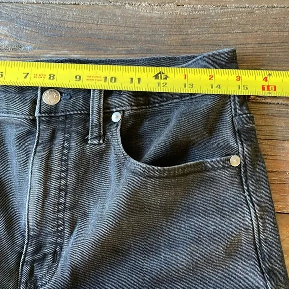 Madewell Classic Straight black jeans EUC size 28