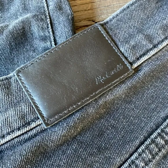 Madewell Classic Straight black jeans EUC size 28