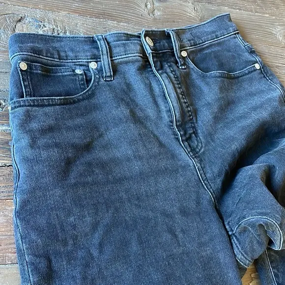 Madewell Classic Straight black jeans EUC size 28