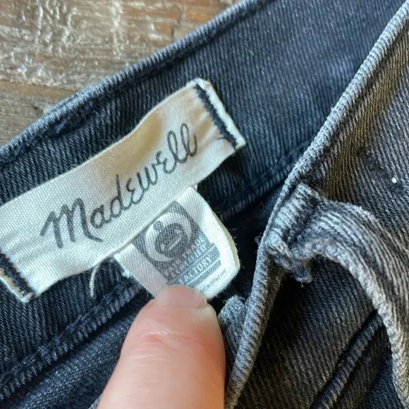 Madewell Classic Straight black jeans EUC size 28