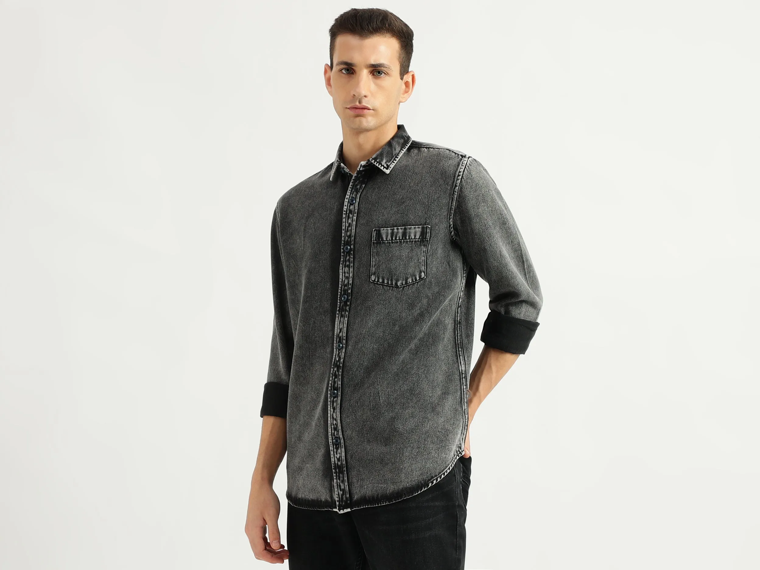 Men's Regular Fit Spread Collar Solid Shirts