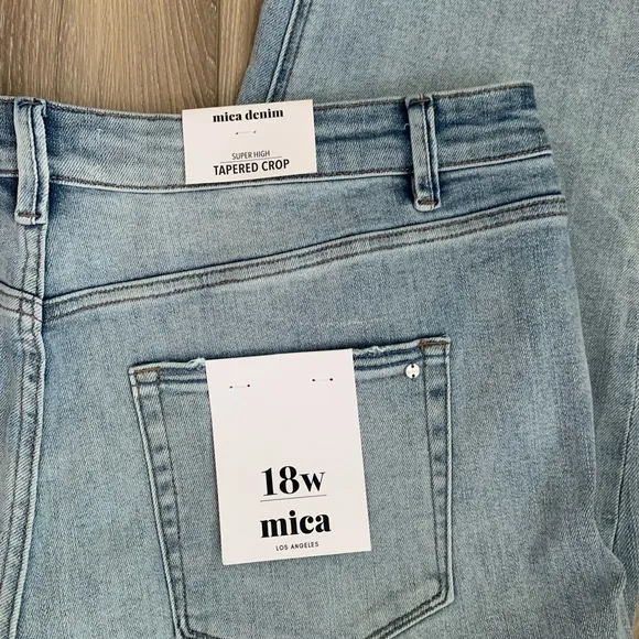 Mica Denim Super High Tapered Crop Jeans NWT Size 18W