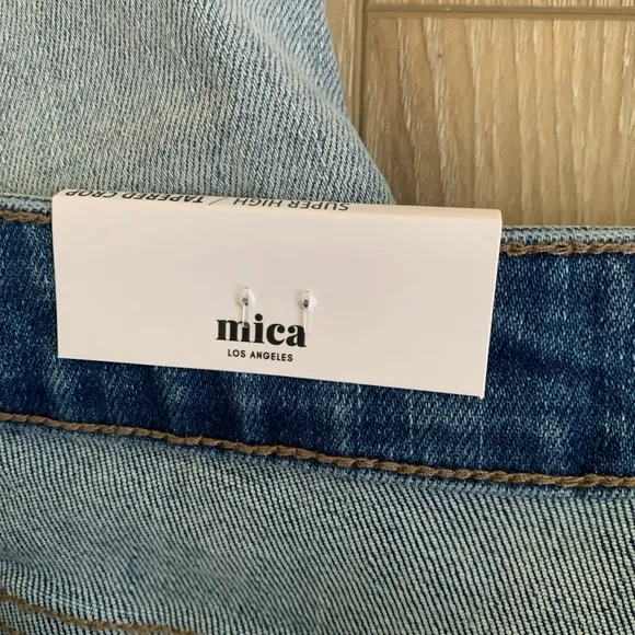 Mica Denim Super High Tapered Crop Jeans NWT Size 18W