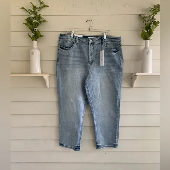 Mica Denim Super High Tapered Crop Jeans NWT Size 18W