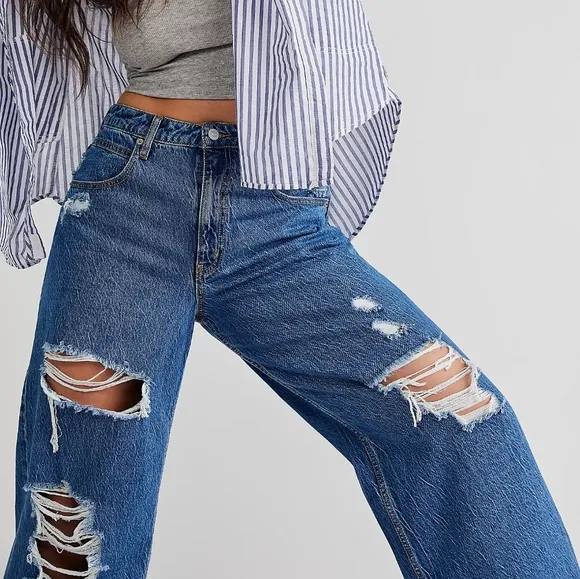 NEW Free People Sapphire Blue CRVY Destructed Straight Leg Jeans 27