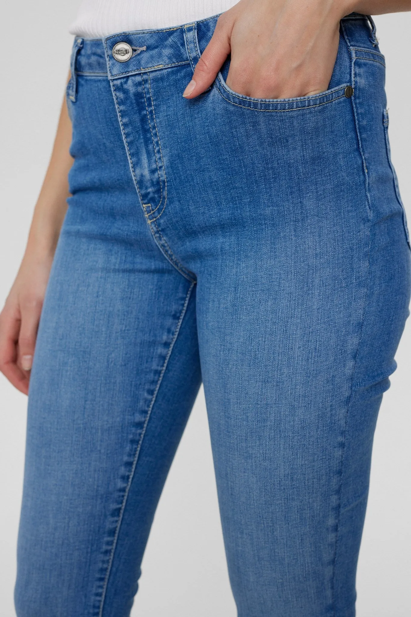 NUSIDNEY JEANS CROPPED LIGHT BLUE  - Light Blue Denim