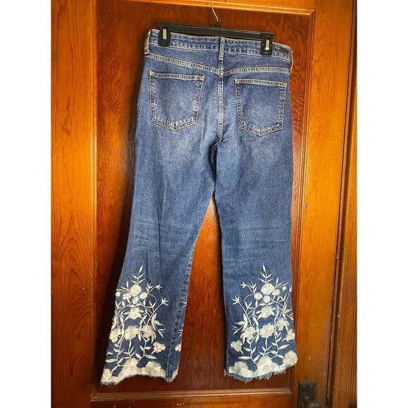 NWOT Anthropologie Pilcro Flare High Rise Jeans Floral Embroidery 29