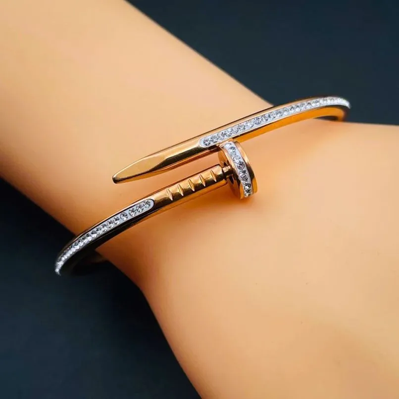 Premium Quality Stainless Steel Gold Plated Fashion Bracelet Bangle for Women
