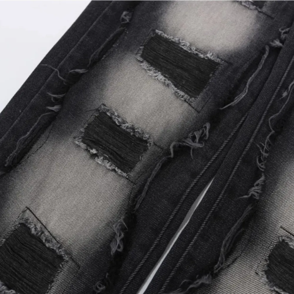 "American High Street Gradient Hole" Jeans