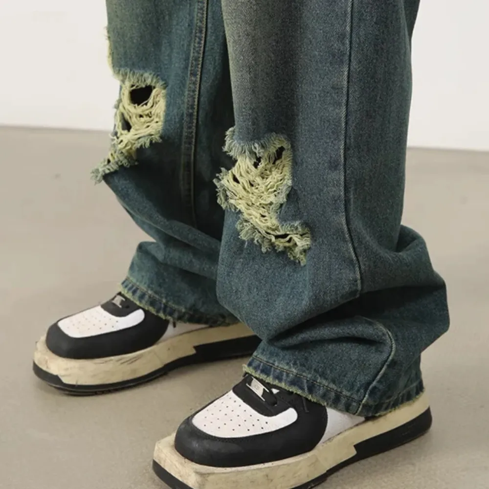 "American Vintage Loose Ripped" Jeans