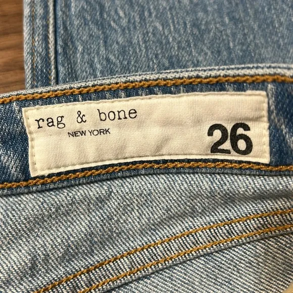 Rag &amp; Bone Light Blue Denim Jeans Size 26 Low Rise Slim Boyfriend