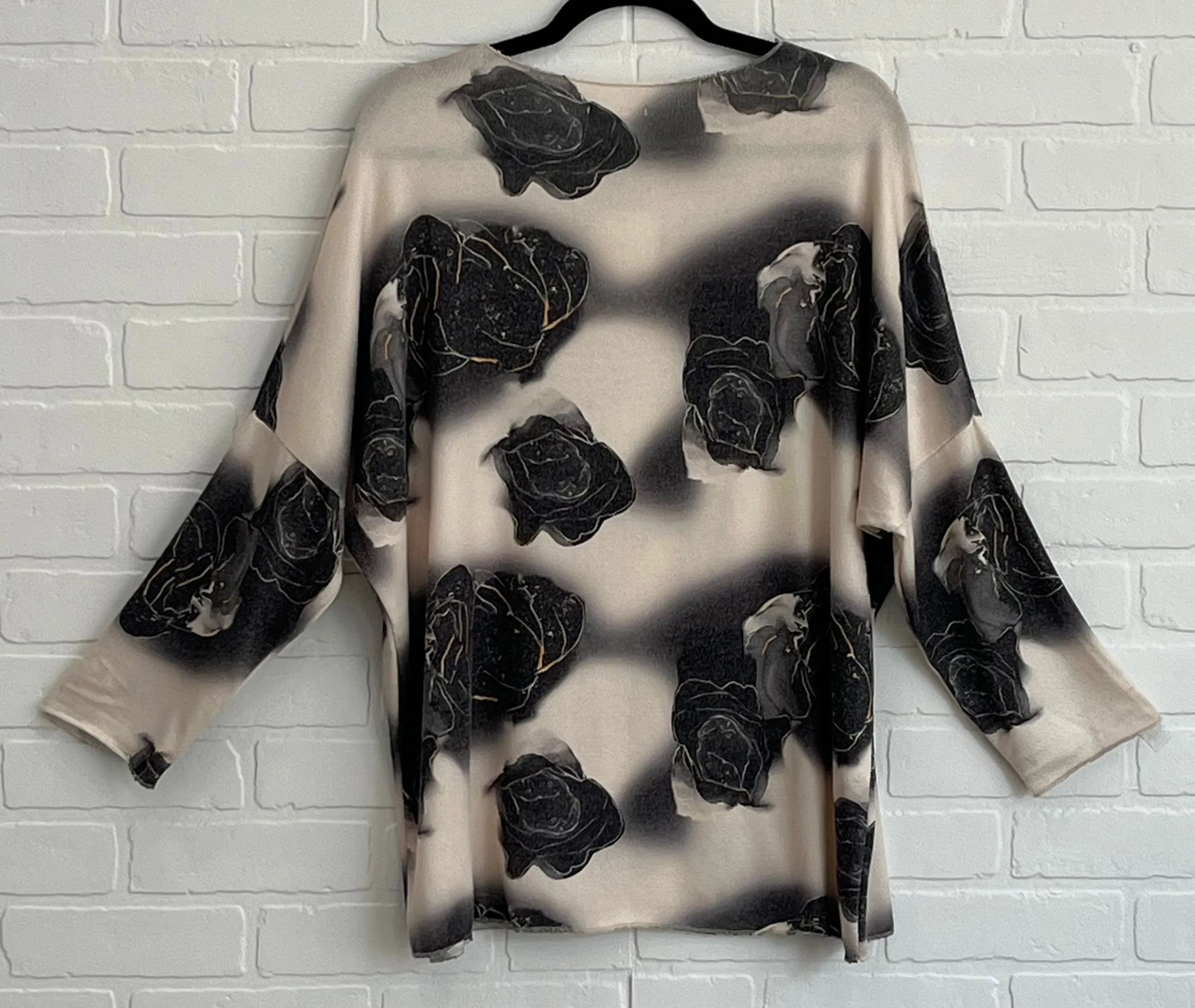 Roseena V-neck Top