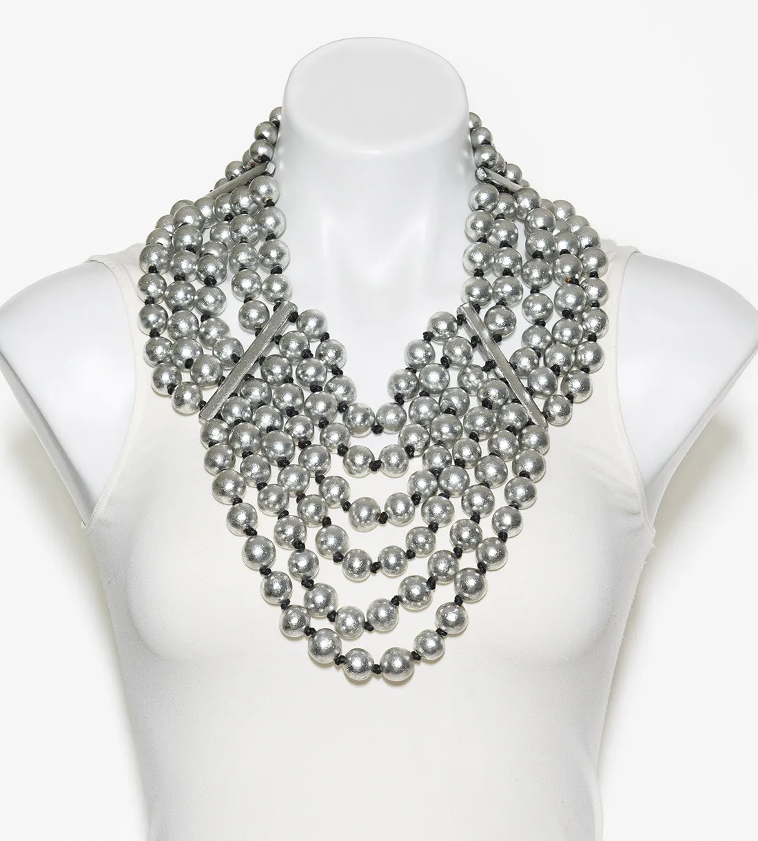 SILVER BEADED STATEMENT NECKLACE. SILVER