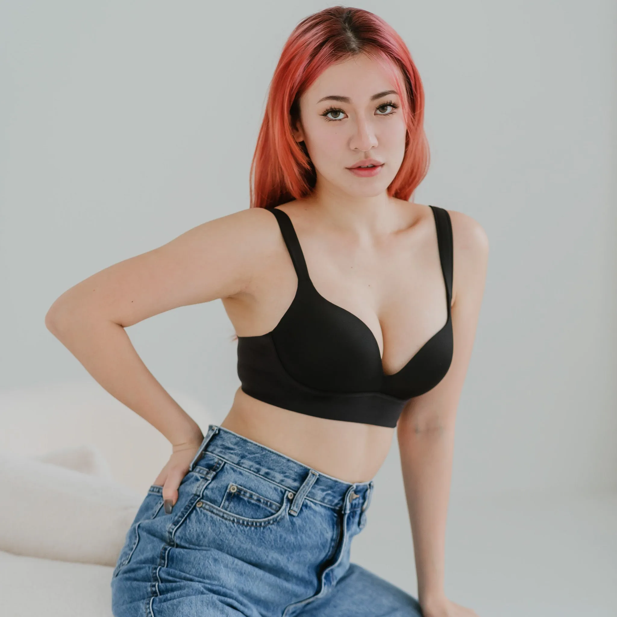 Support Plus! Low-Plunge U-Back Wireless Bra in Black