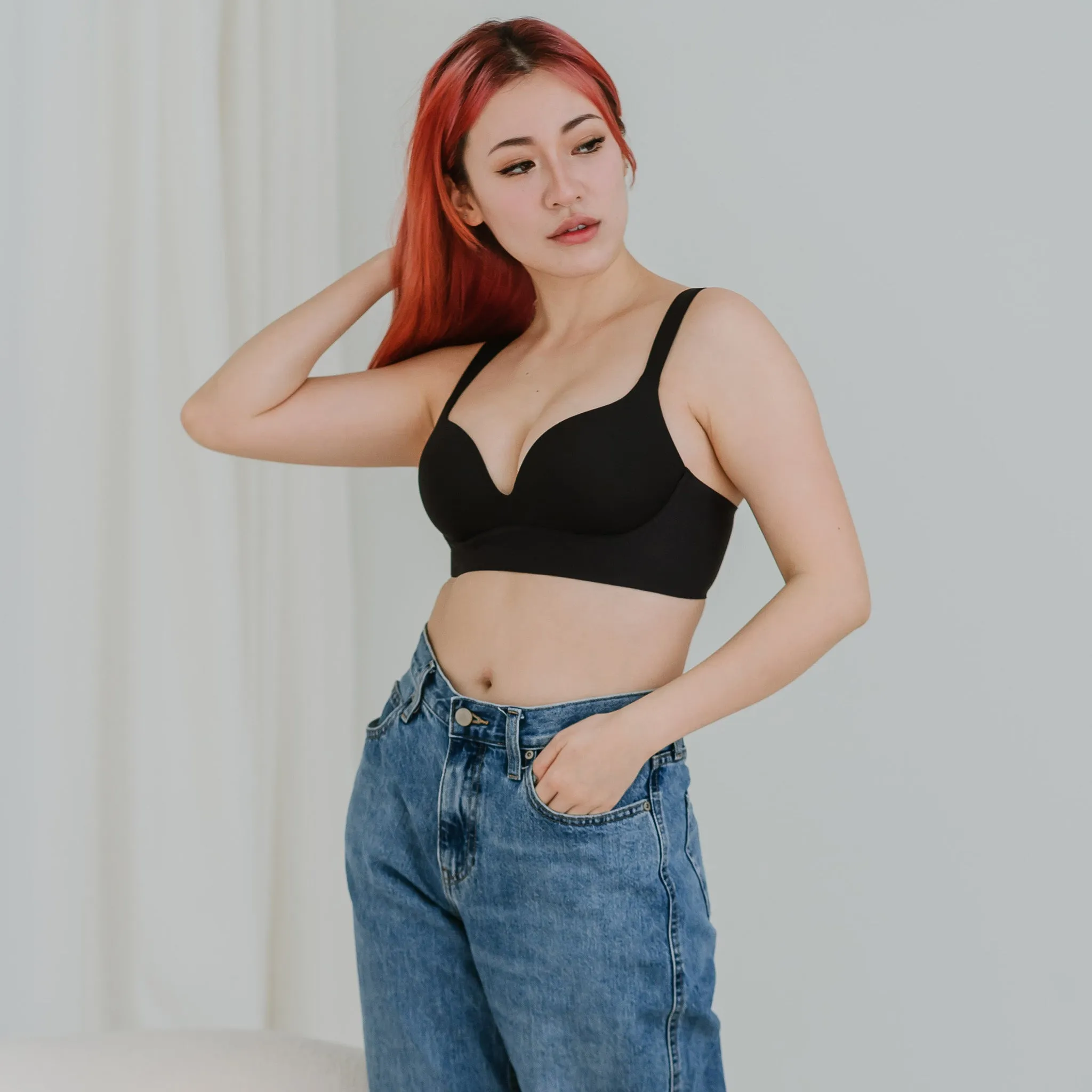 Support Plus! Low-Plunge U-Back Wireless Bra in Black