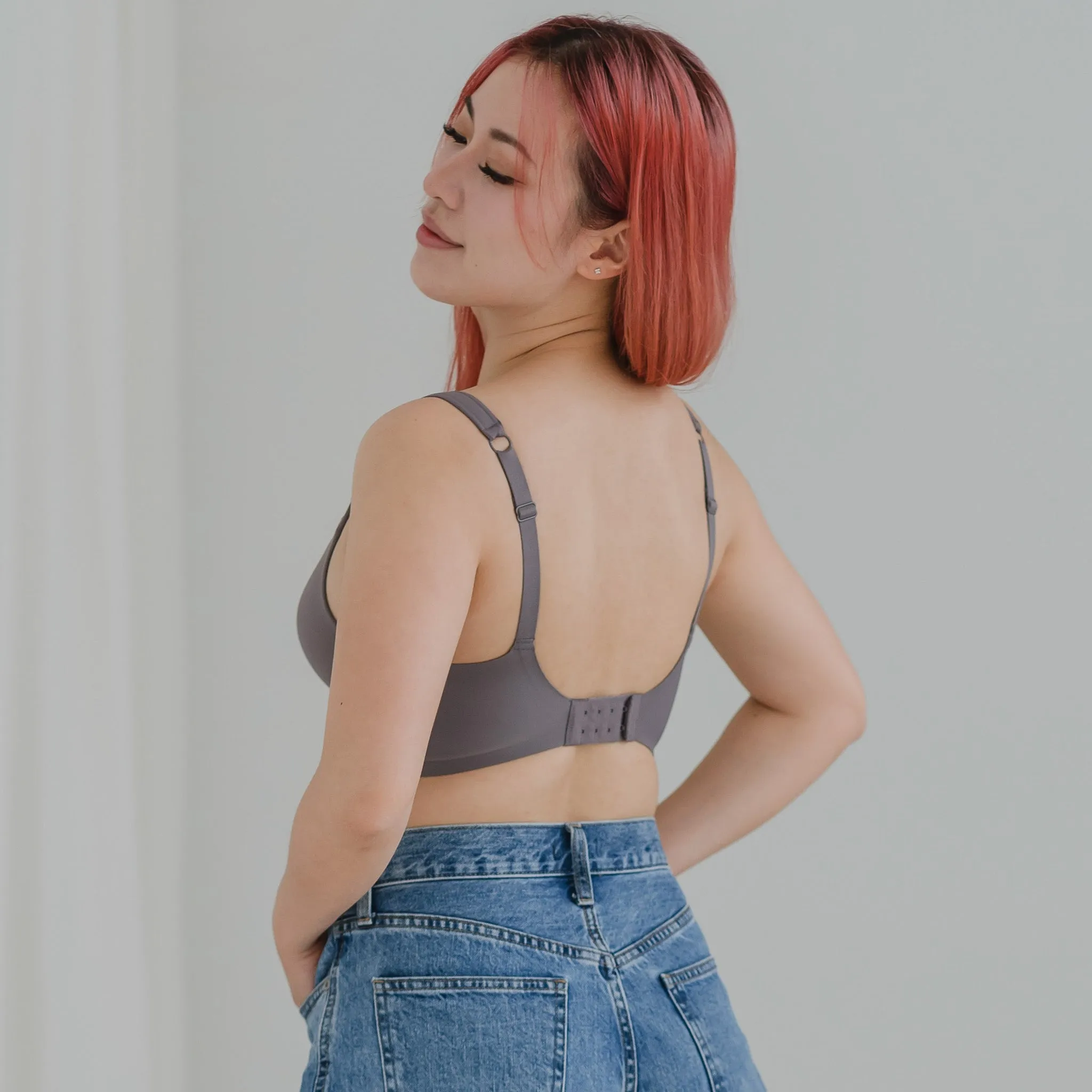 Support Plus! Low-Plunge U-Back Wireless Bra in Hojicha Buttercream