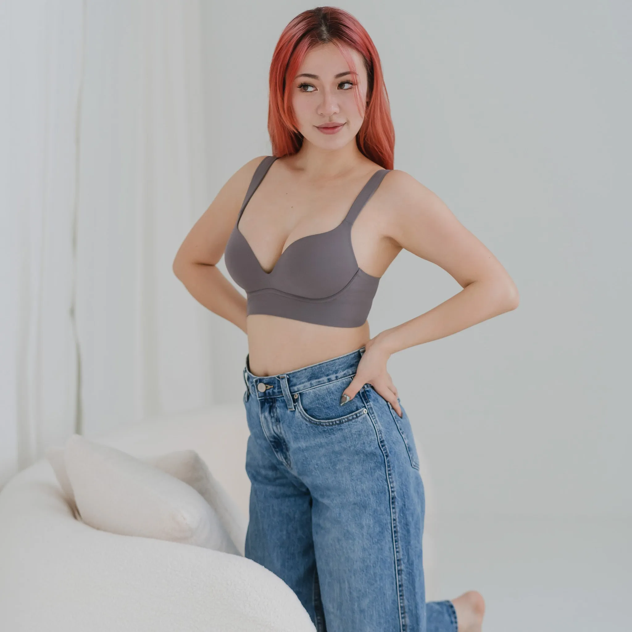 Support Plus! Low-Plunge U-Back Wireless Bra in Hojicha Buttercream
