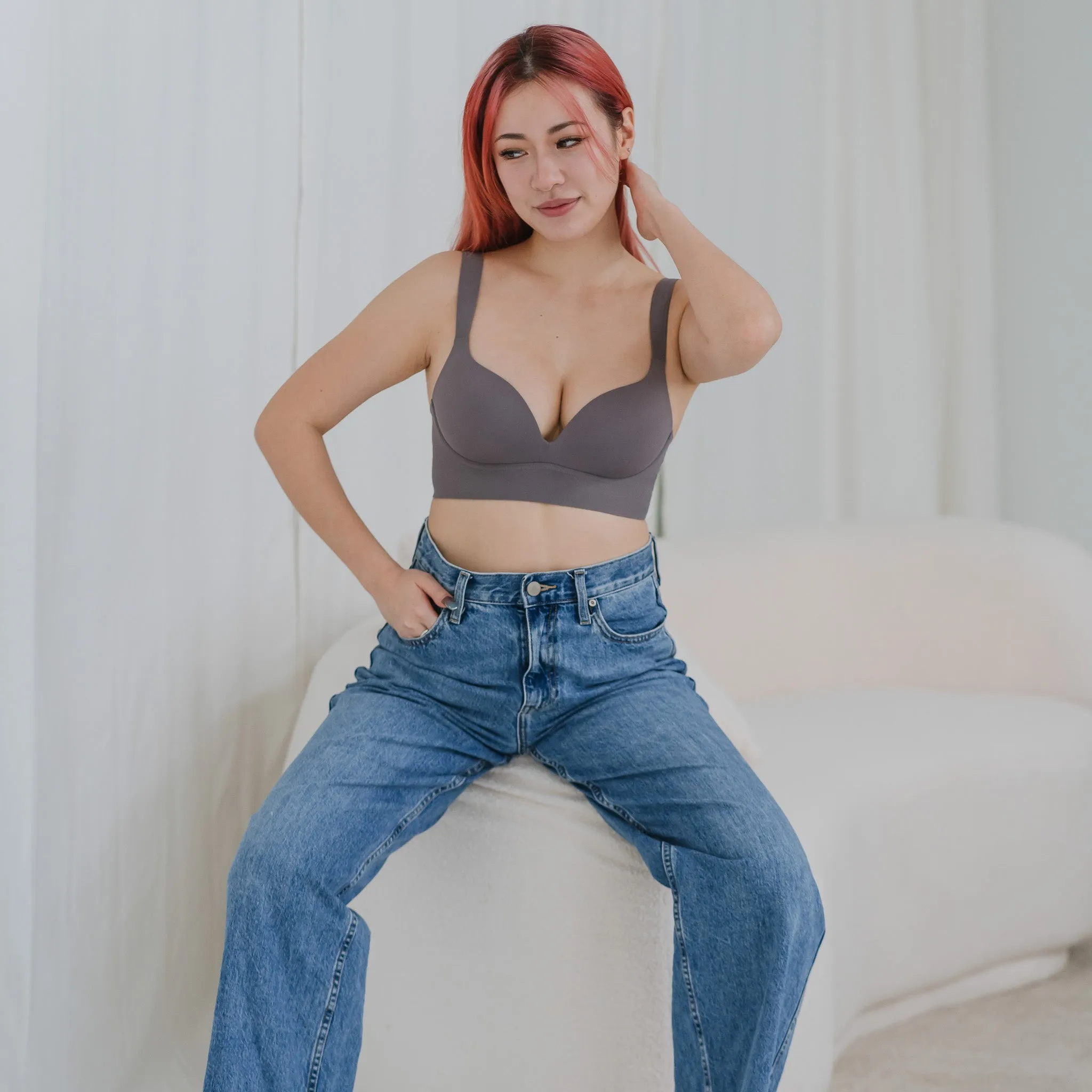 Support Plus! Low-Plunge U-Back Wireless Bra in Hojicha Buttercream