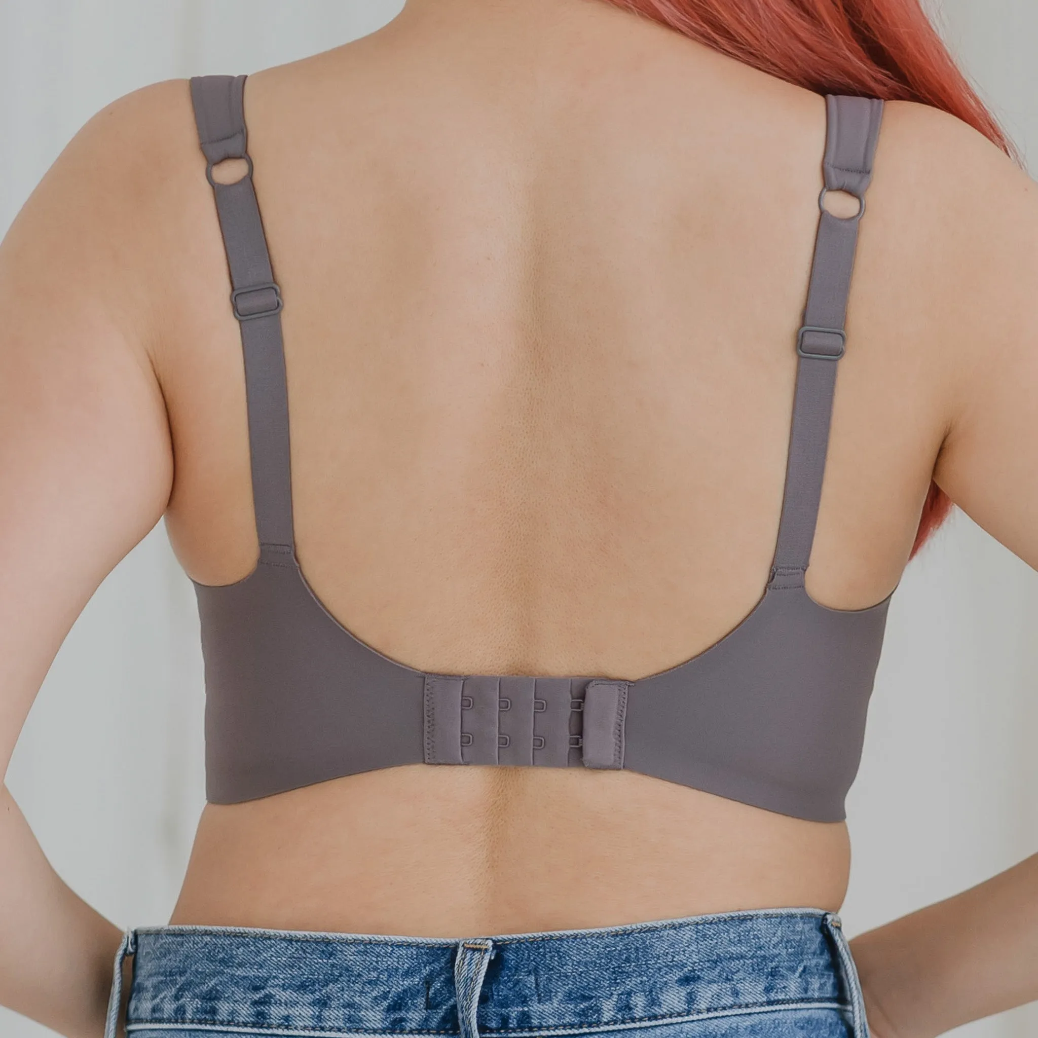Support Plus! Low-Plunge U-Back Wireless Bra in Hojicha Buttercream