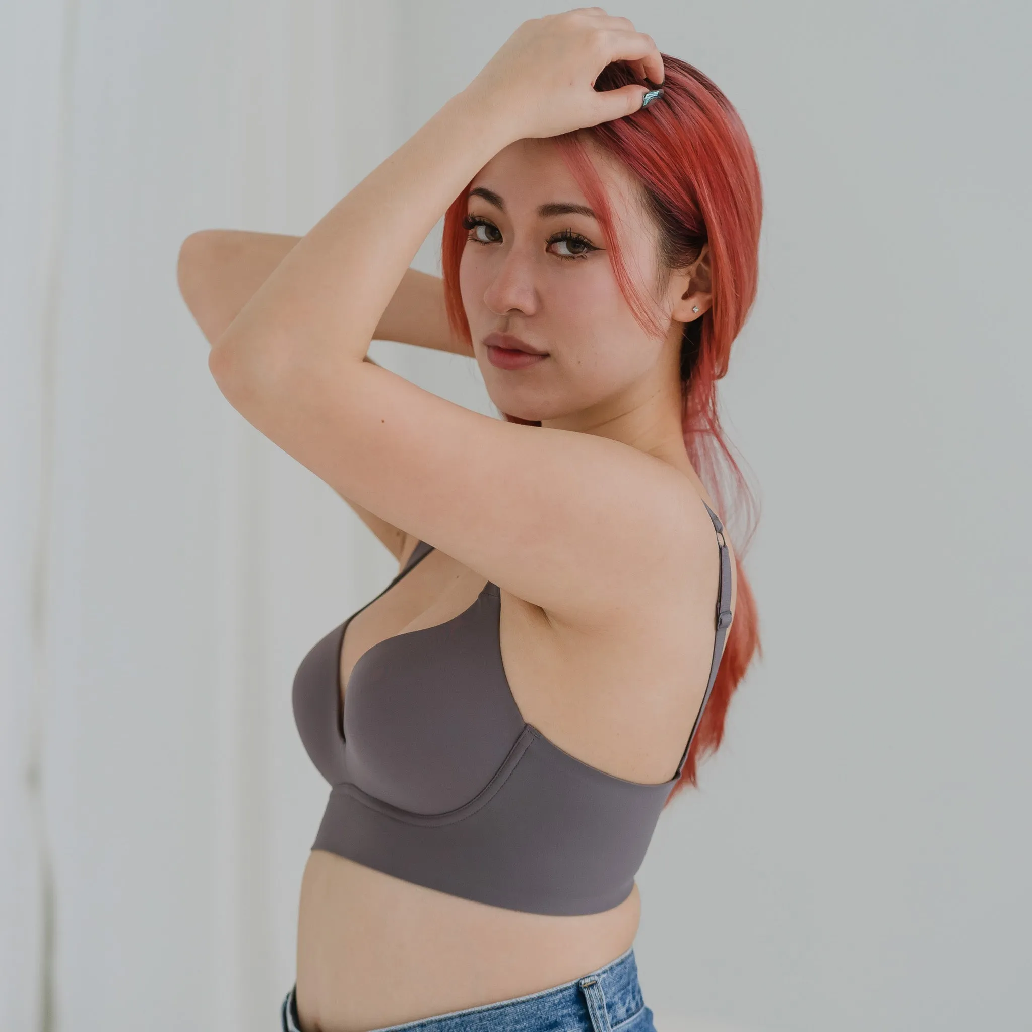 Support Plus! Low-Plunge U-Back Wireless Bra in Hojicha Buttercream