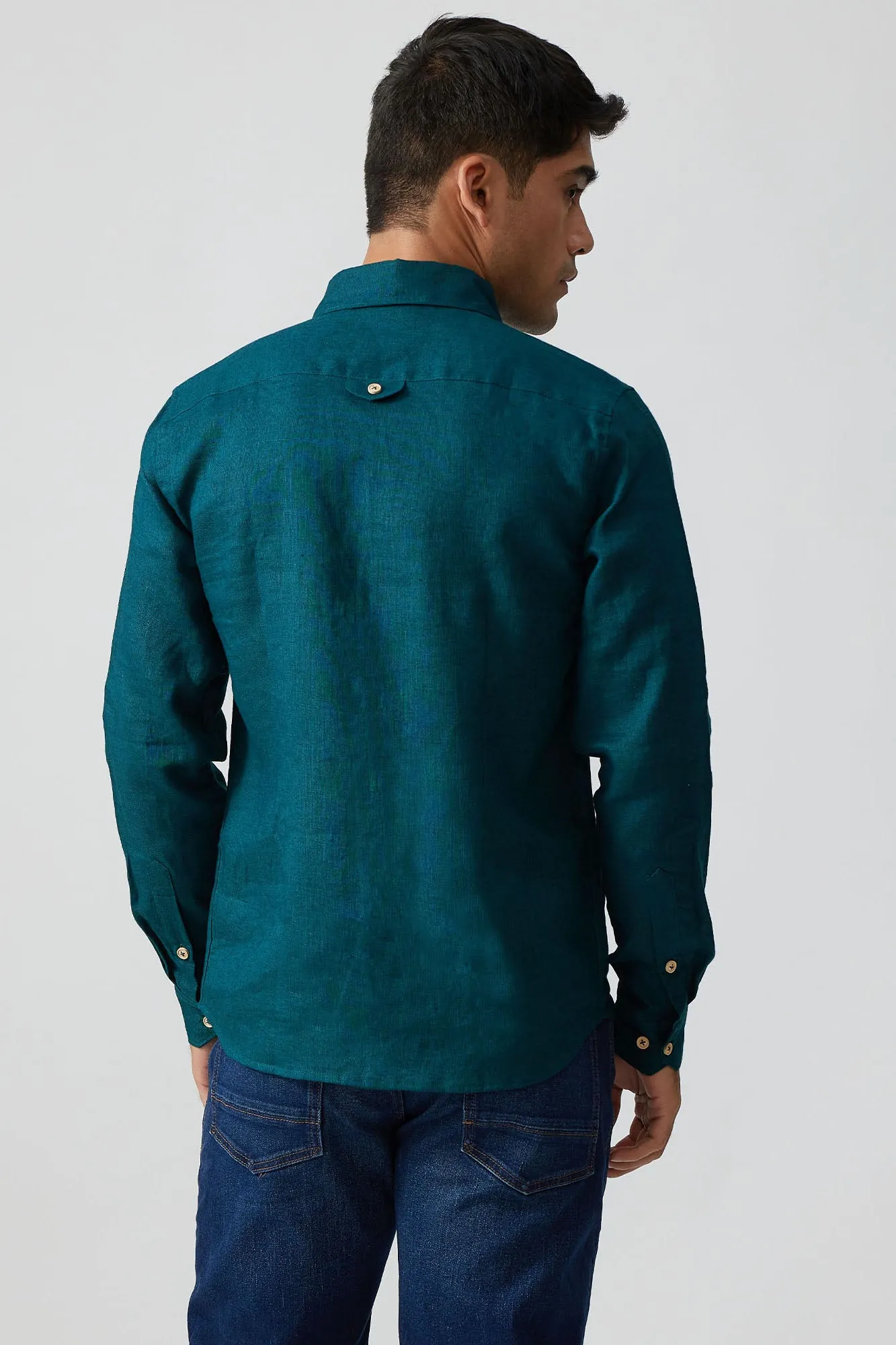 The Linen Shirt