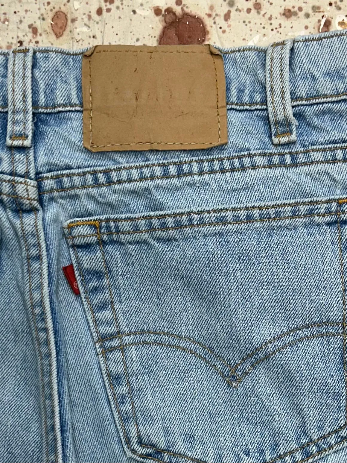 Vintage USA Levi's 505 Light Wash Denim Jeans (JYJ0924-303)