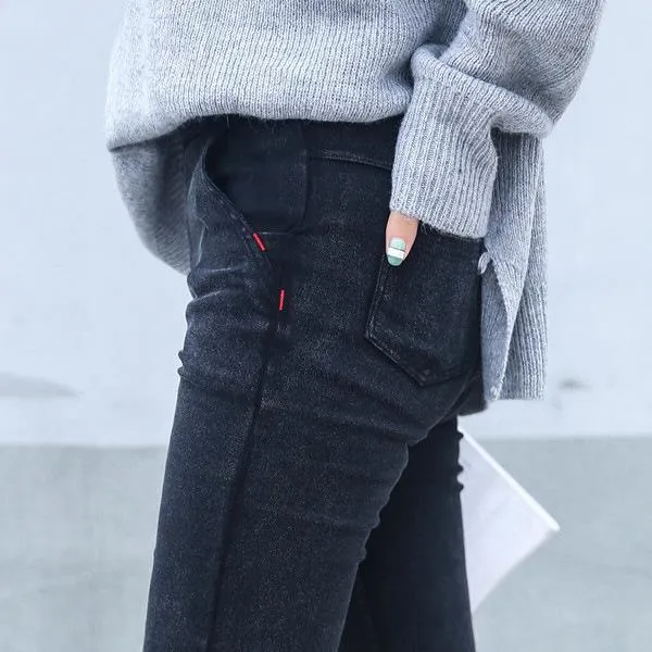 Washed Elastic Waist Jeans