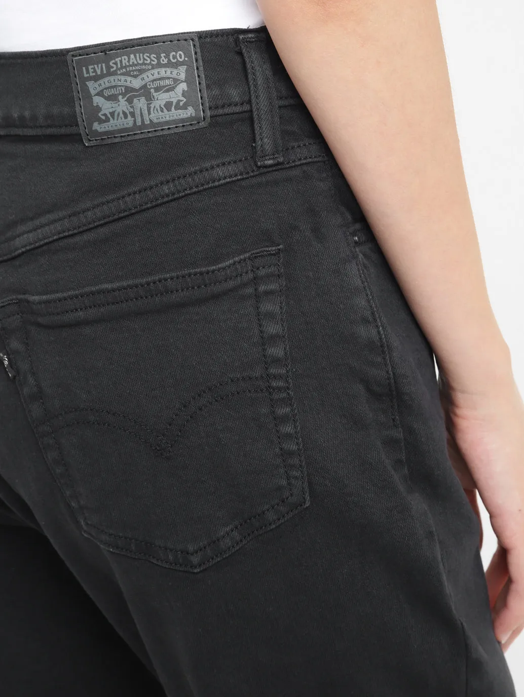Women's Black Tapered Fit High Rise Jeans