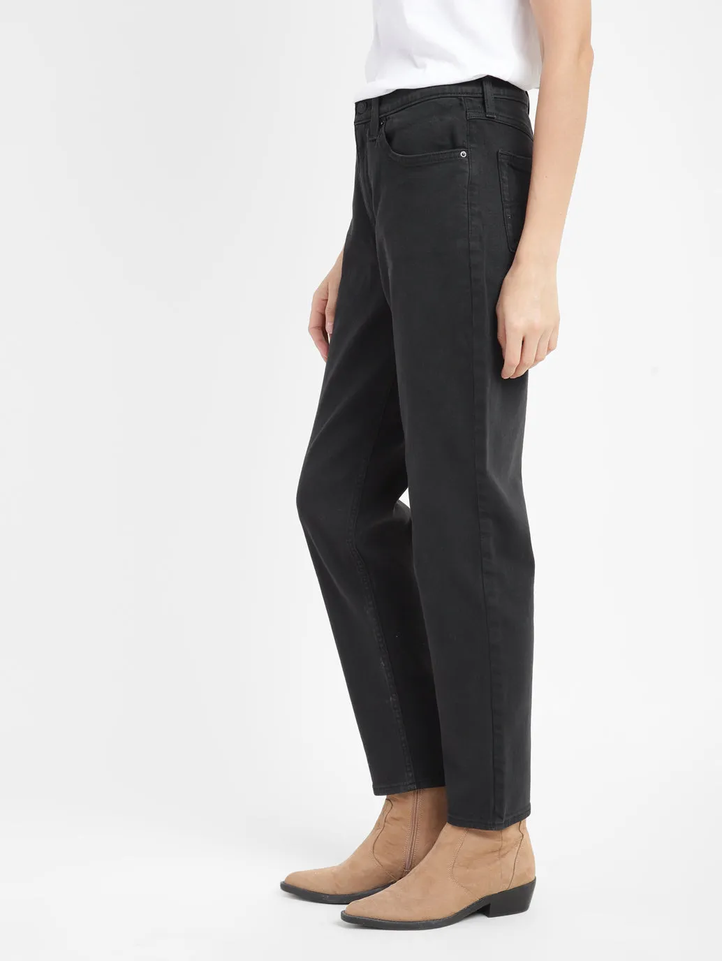 Women's Black Tapered Fit High Rise Jeans