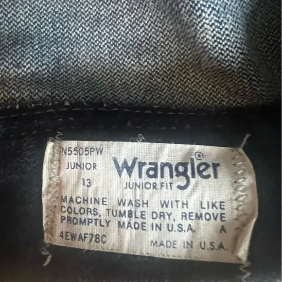 Wrangler Vintage 80s Dark Denim Horse Embroidery Jeans Junior Fit ‎ E36