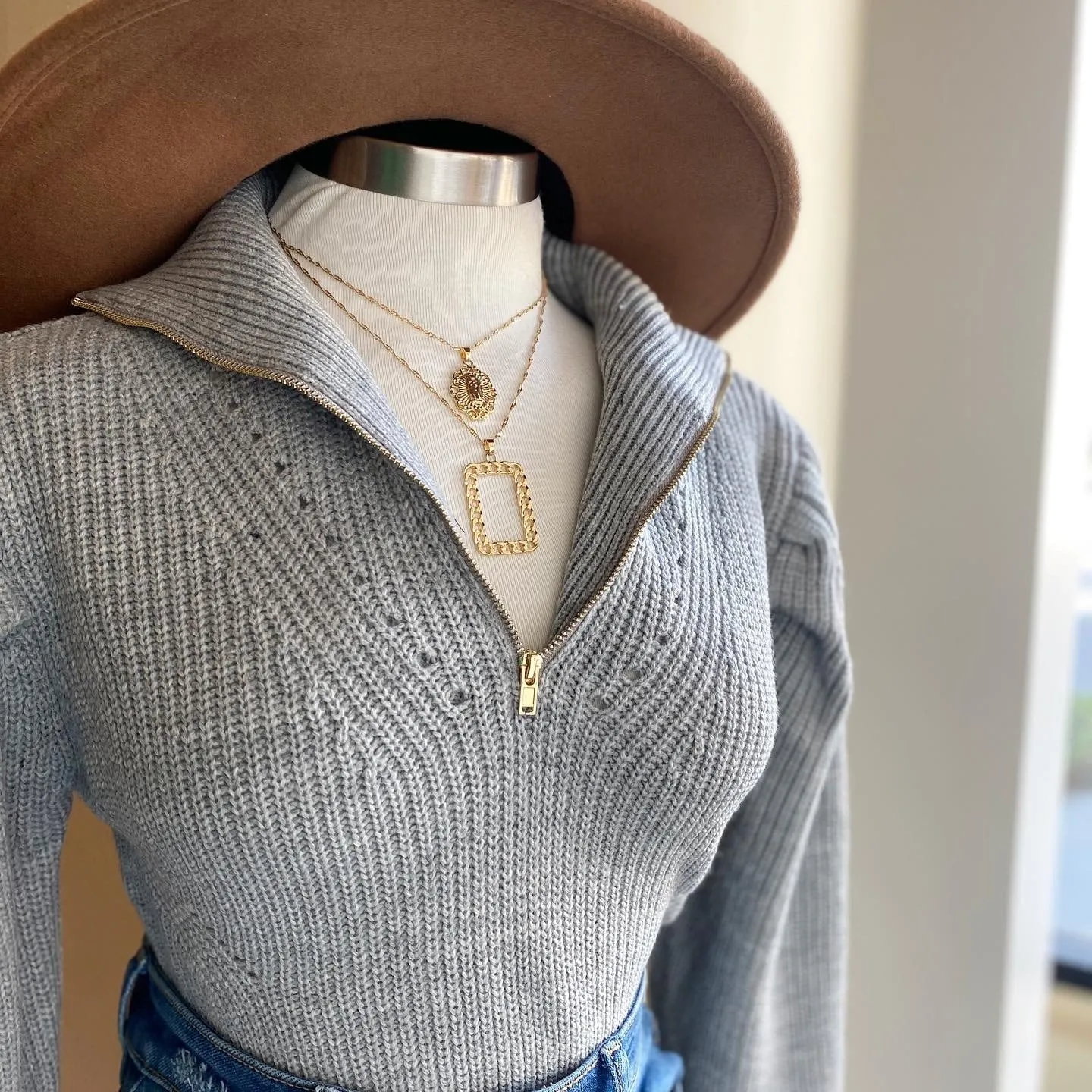 Zip UP Crop Sweater